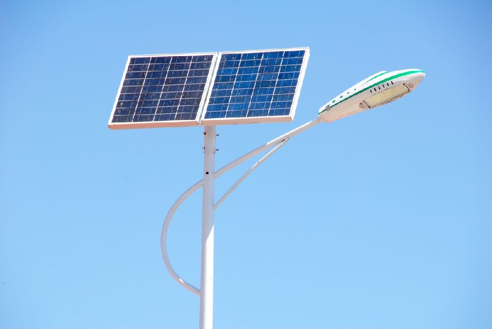 太阳能12v集成LED路灯