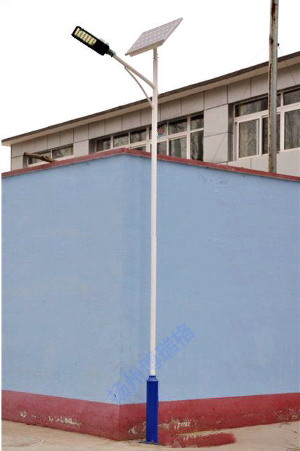 太阳能集成发LED路灯控制器